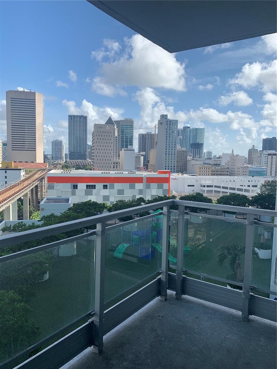 Condominium at 90 SW 3rd St # 1211, Miami FL 33130