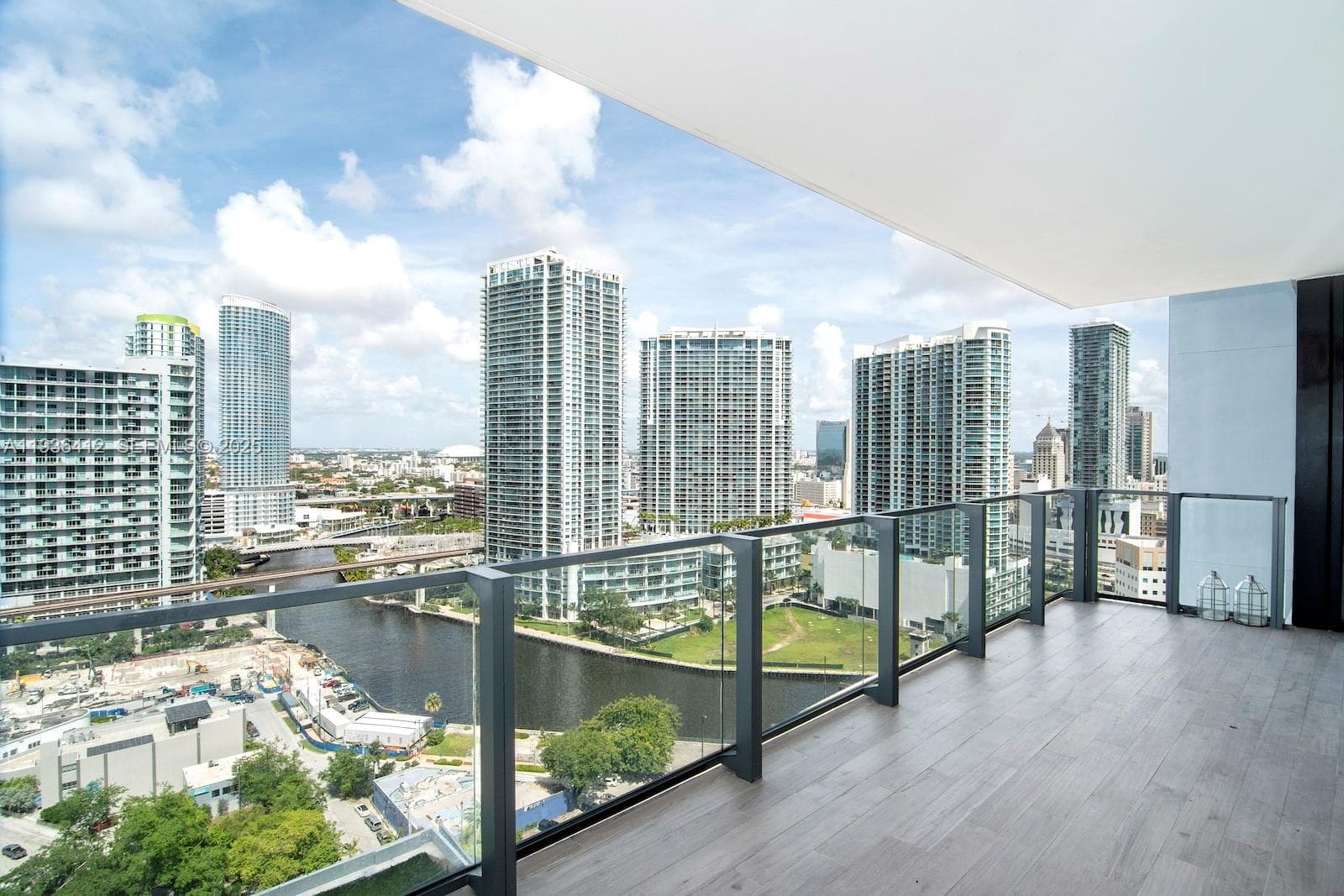 Condominium at 68 SE 6th St # 2010, Miami FL 33131
