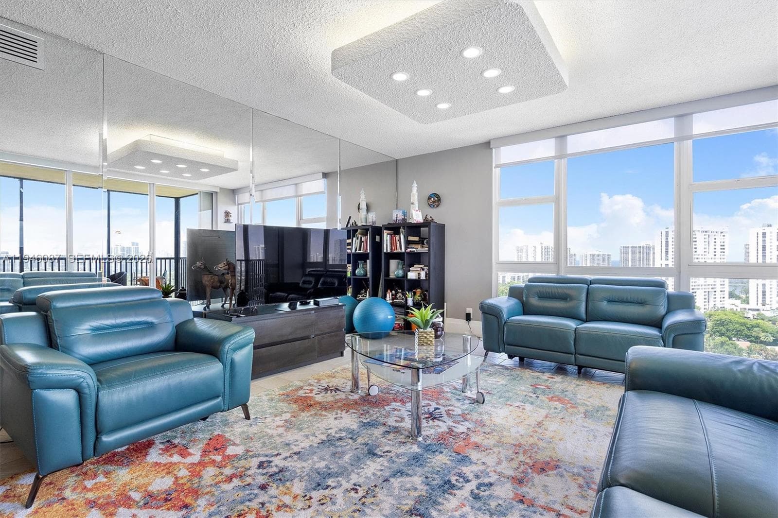 Condominium at 20379 W Country Club Dr # 1933, Aventura FL 33180
