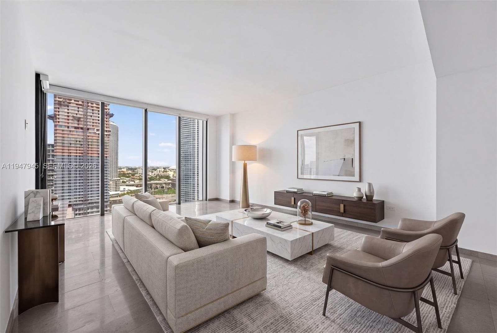 Condominium at 68 SE 6th St # 2110, Miami FL 33131