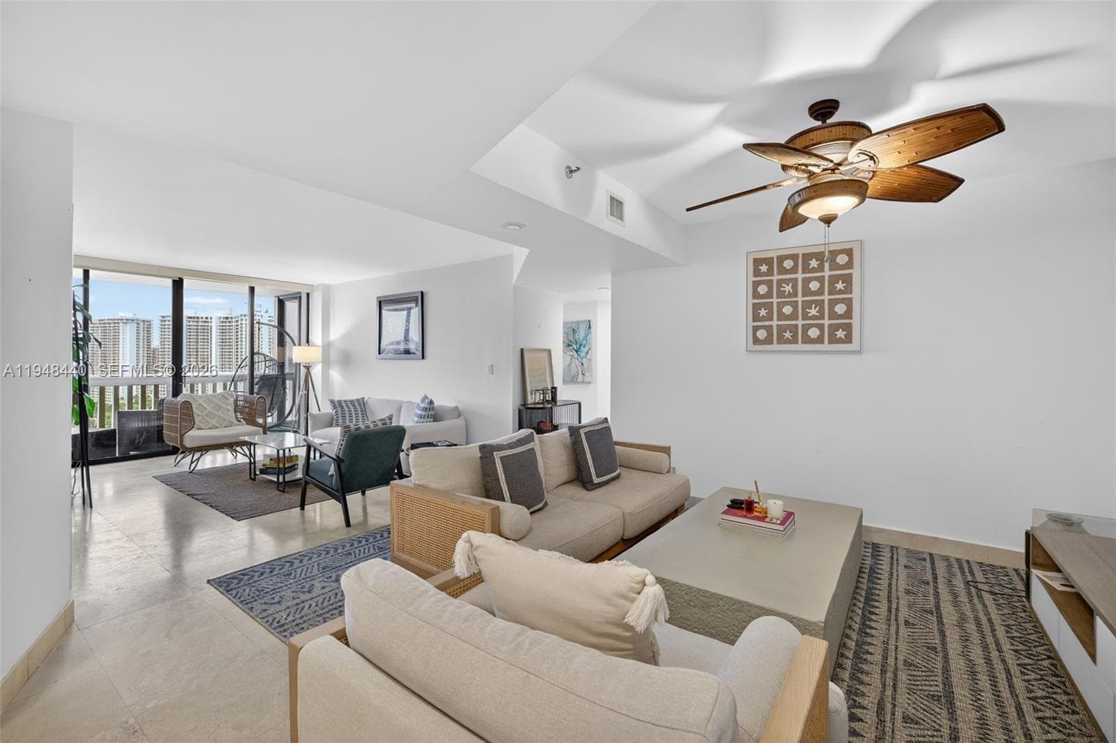 Condominium at 1000 Island Blvd # 2105, Aventura FL 33160