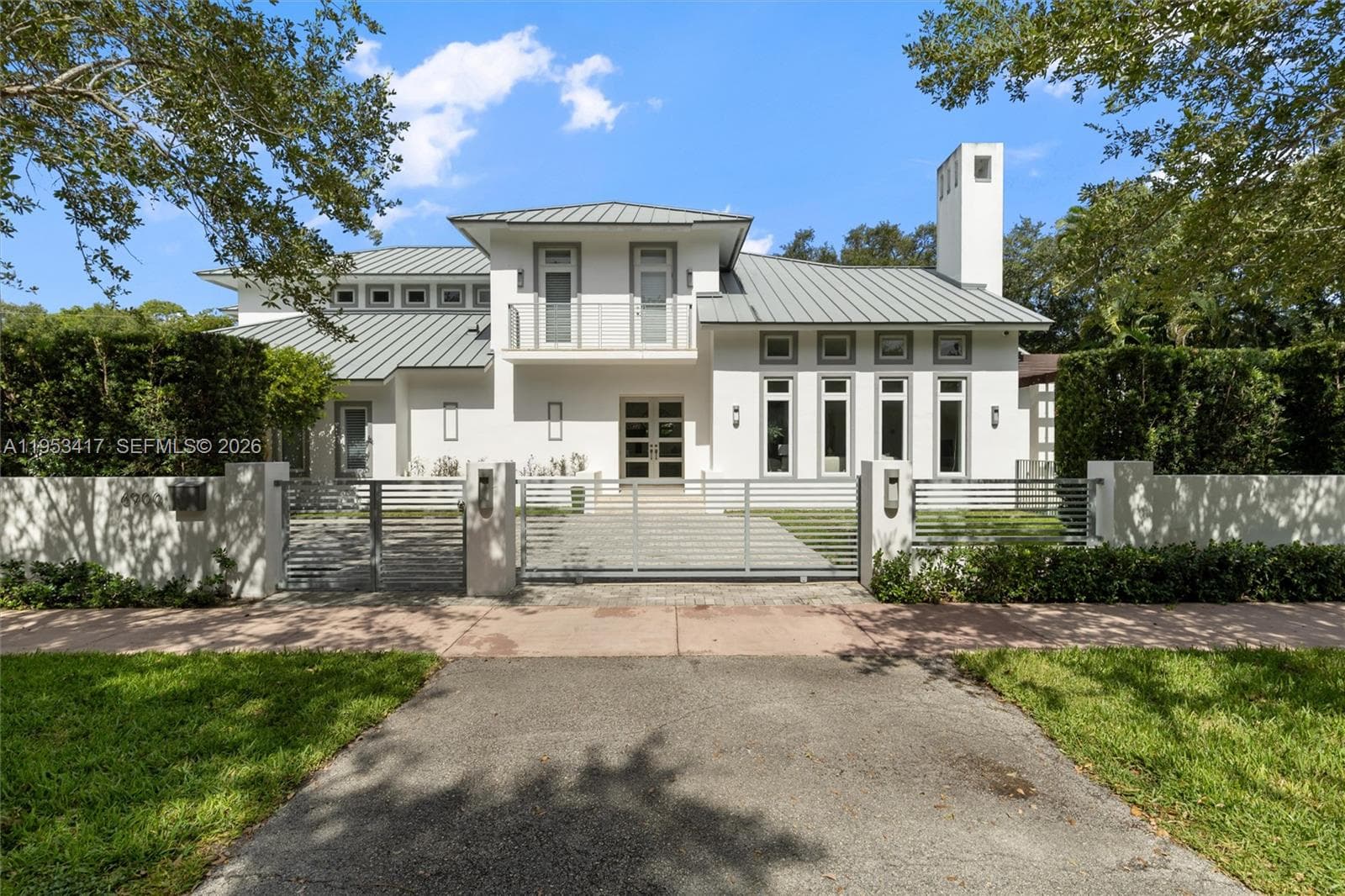 Single Family Residence at 6900 Barquera St, Coral Gables FL 33146