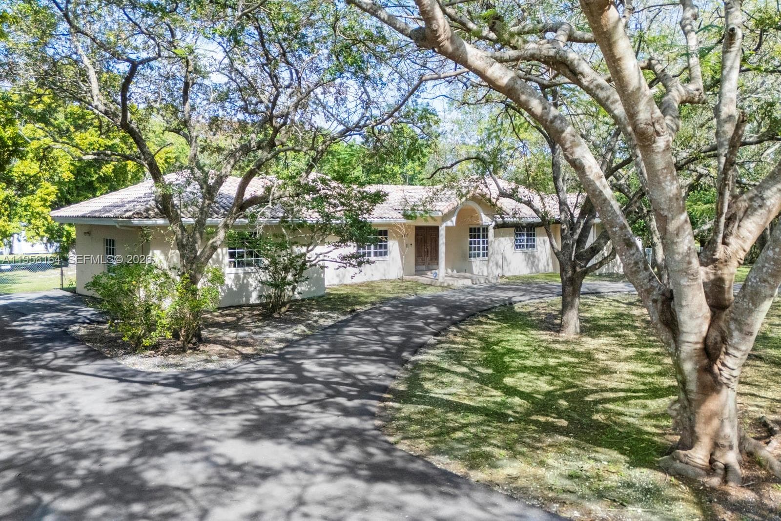 Single Family Residence at 7821 SW 129th Ter, Pinecrest FL 33156