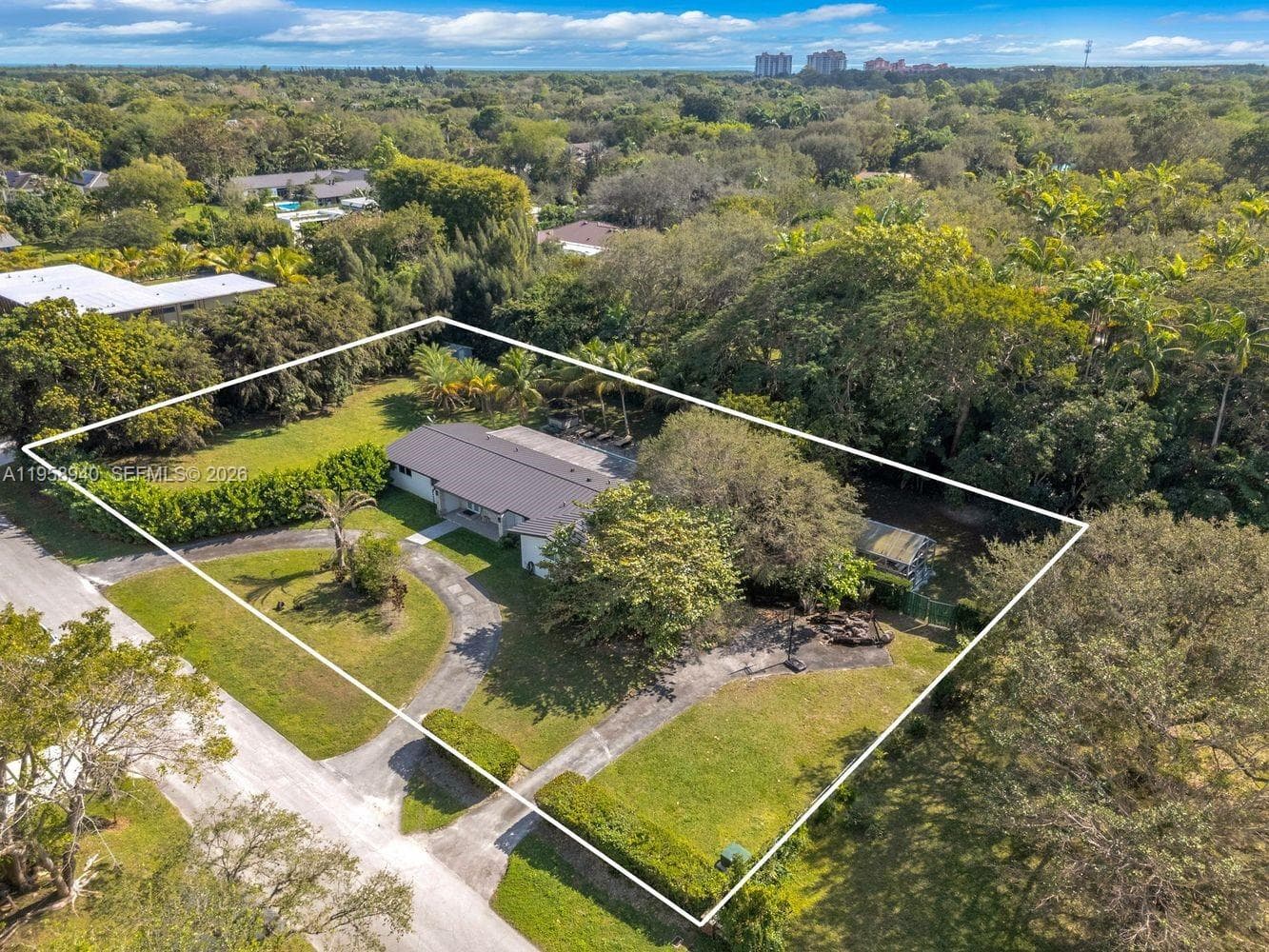 Single Family Residence at 6440 SW 129th Ter, Pinecrest FL 33156