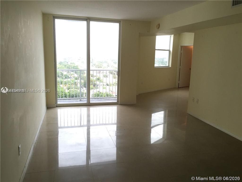 Condominium at 1 Glen Royal Pkwy # 1404, Miami FL 33125