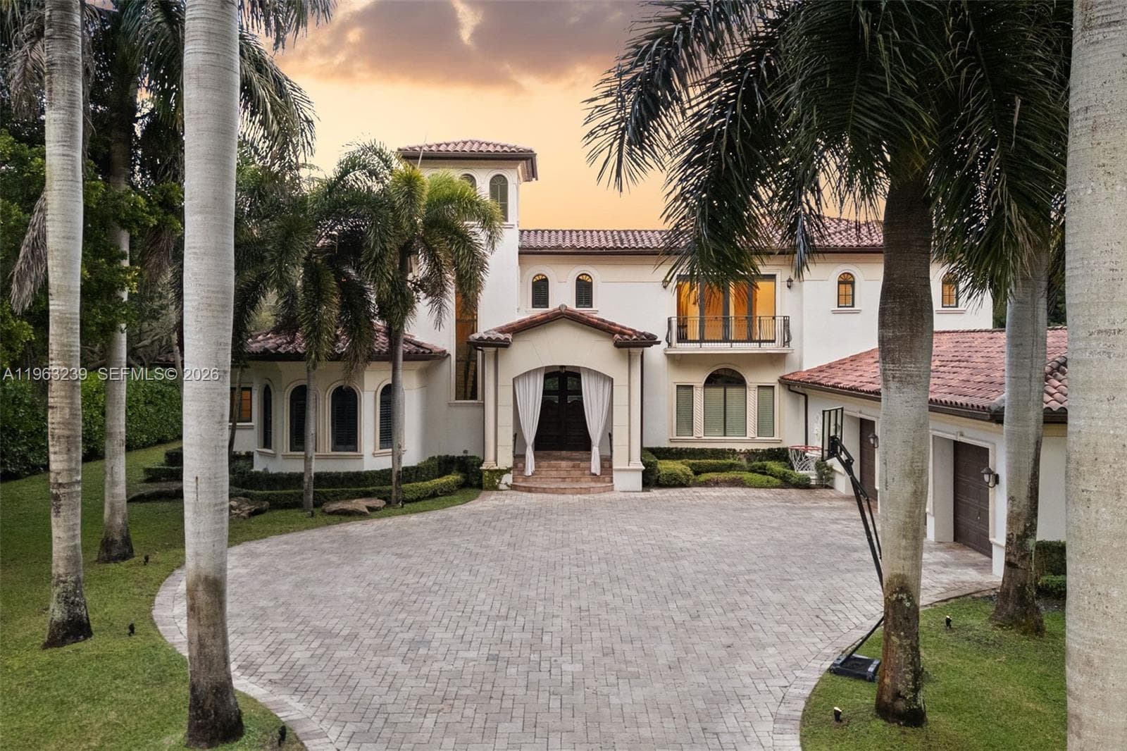 Single Family Residence at 11111 Killian Park Rd, Pinecrest FL 33156