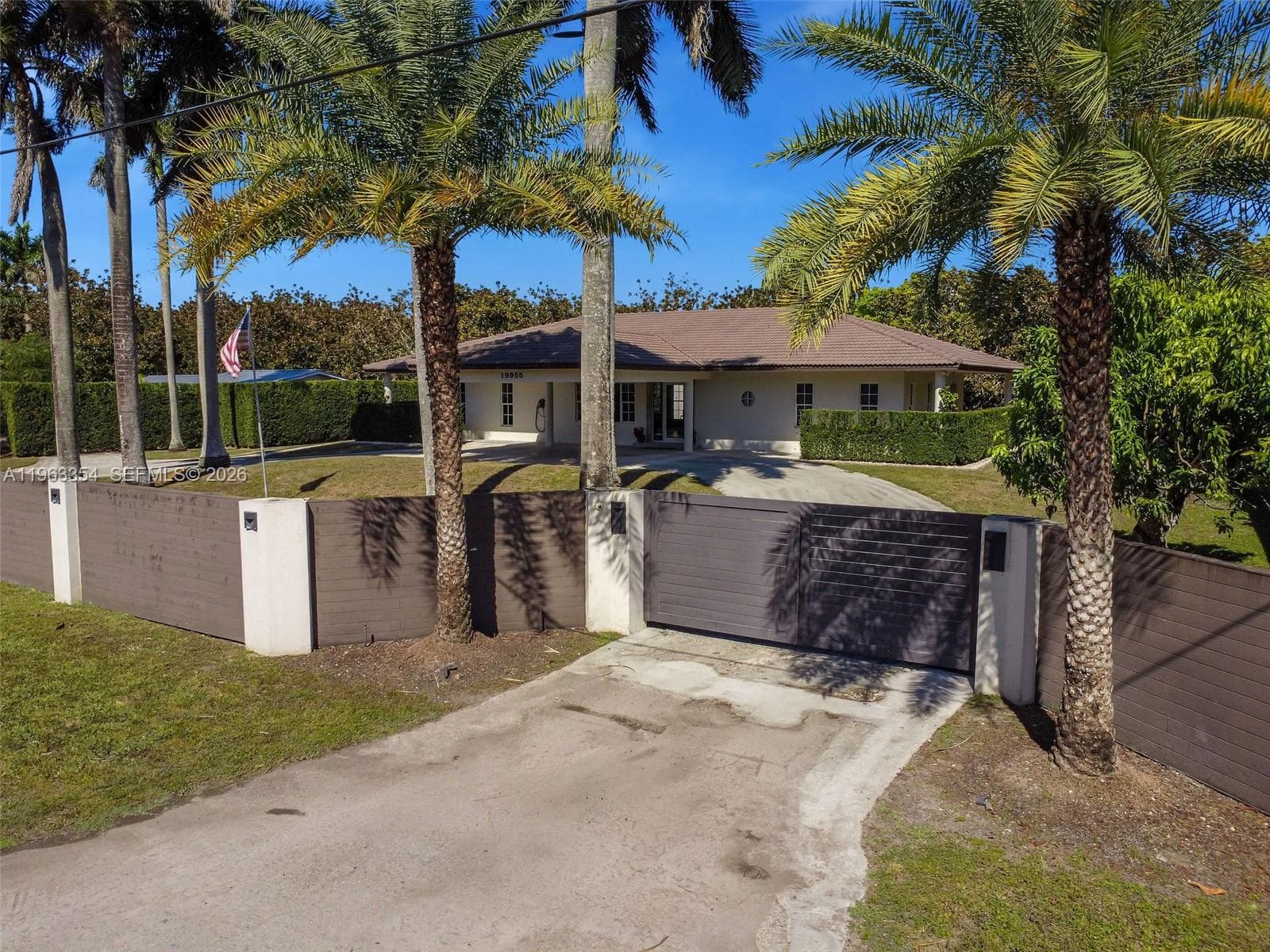 Single Family Residence at 19955 SW 186th St, Miami FL 33187