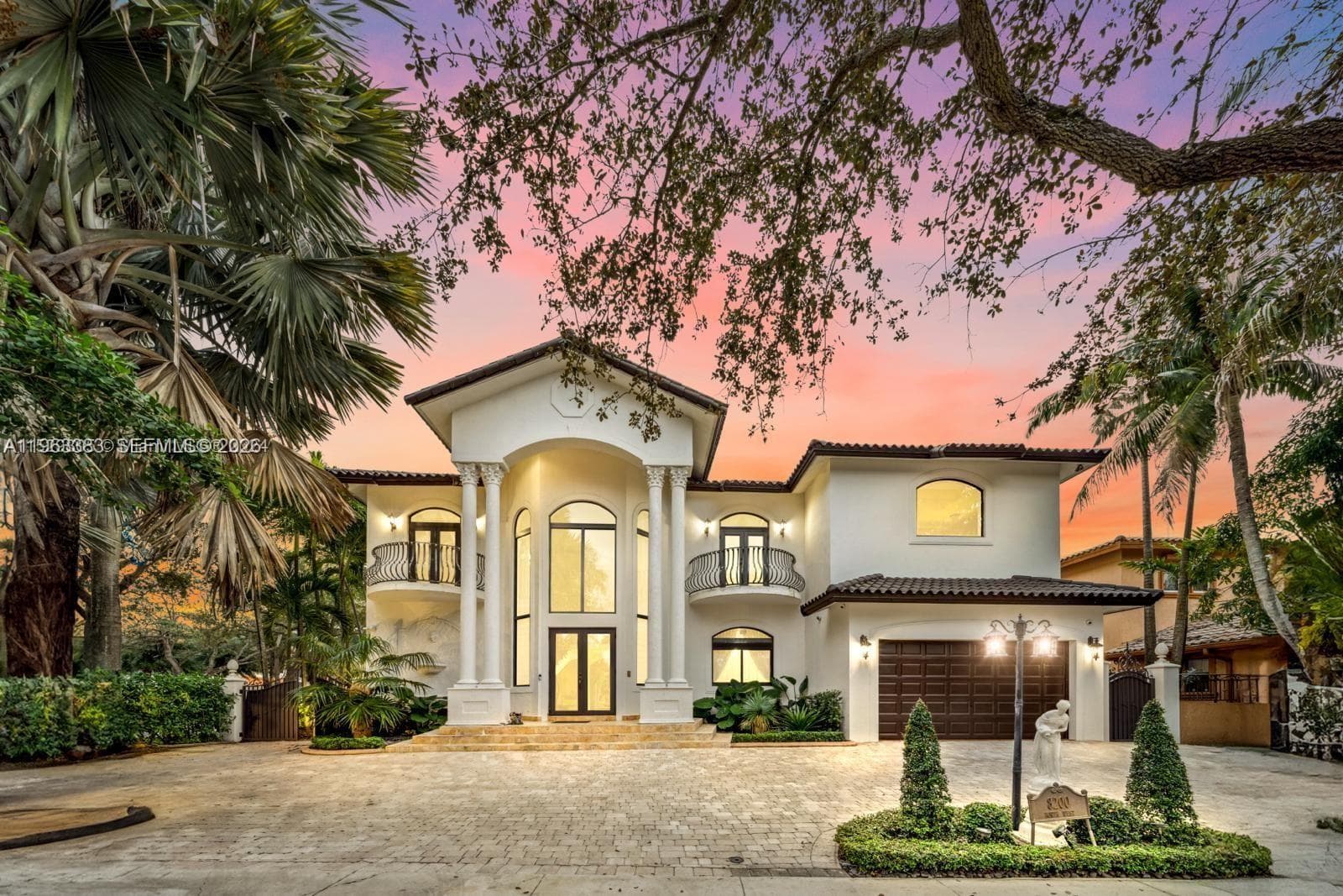 Single Family Residence at 8200 NW 163rd St, Miami Lakes FL 33016