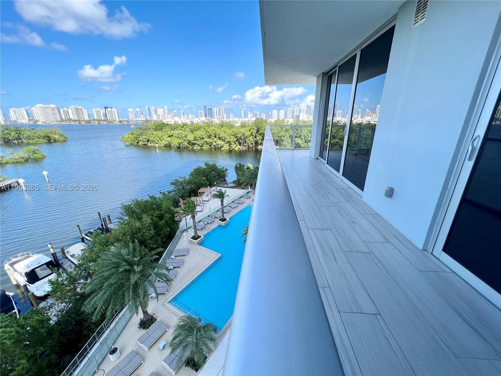 Condominium at 16385 Biscayne Blvd # 607, North Miami Beach FL 33160