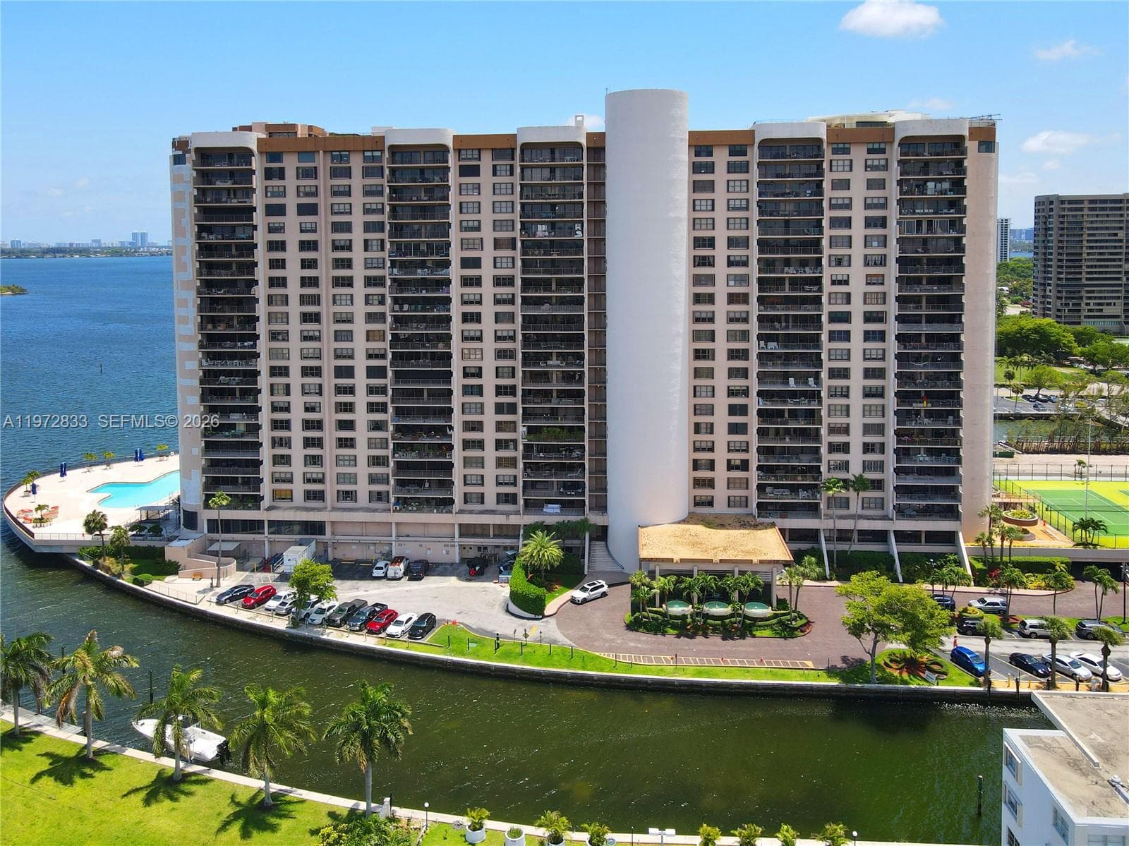 Condominium at 1800 NE 114th St # 711, Miami FL 33181