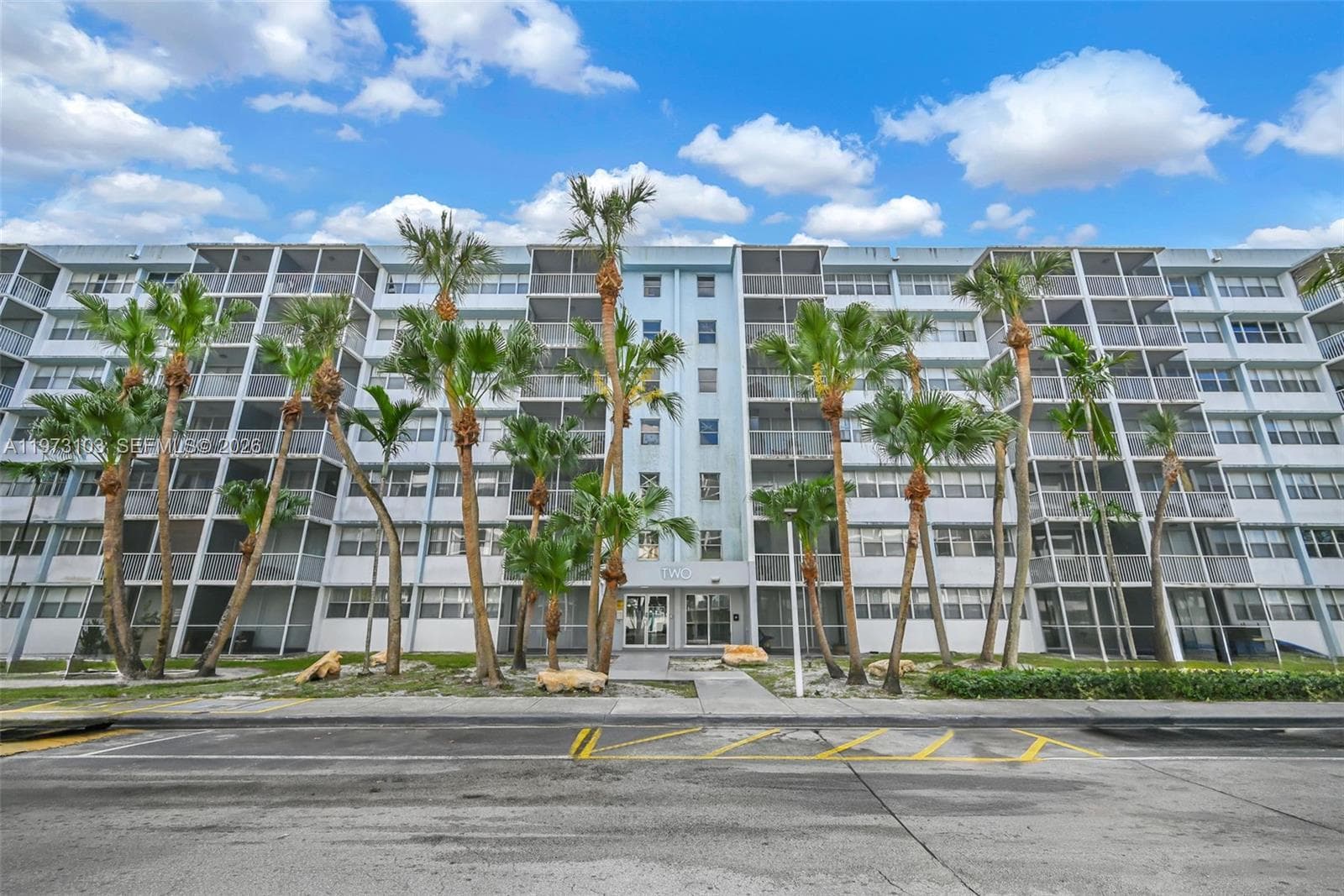 Condominium at 700 NW 214th St # 321, Miami Gardens FL 33169