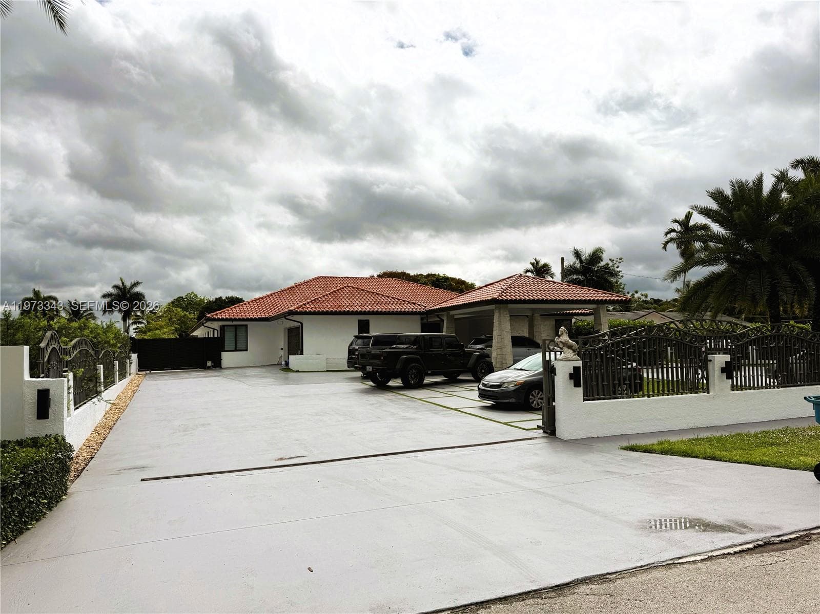 Single Family Residence at 3265 SW 129th Ave, Miami FL 33175