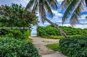 Condominium at 5555 Collins Ave # 15W, Miami Beach FL 33140