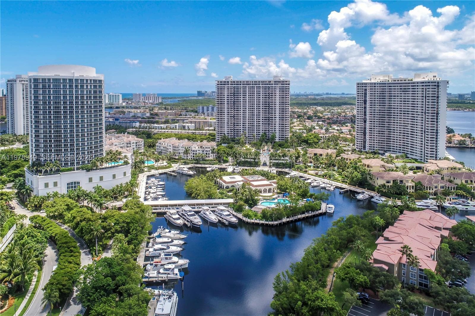 Condominium at 1000 Island Blvd # 1812, Aventura FL 33160
