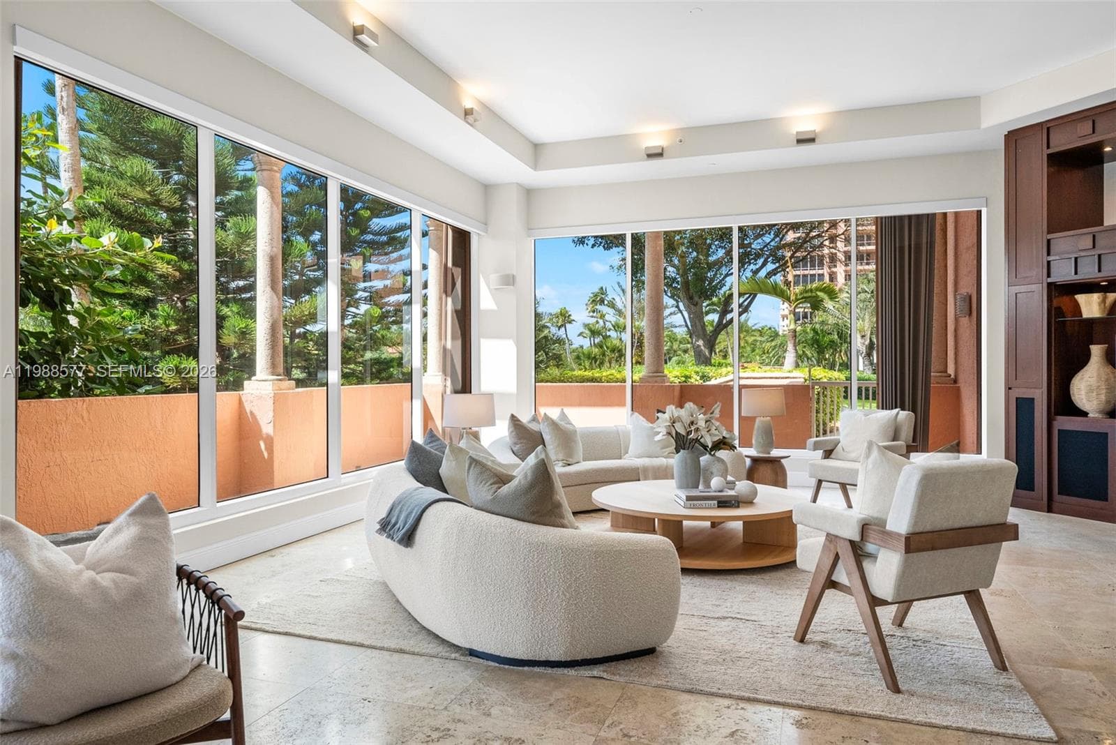 Condominium at 10 Edgewater Dr, Coral Gables FL 33133