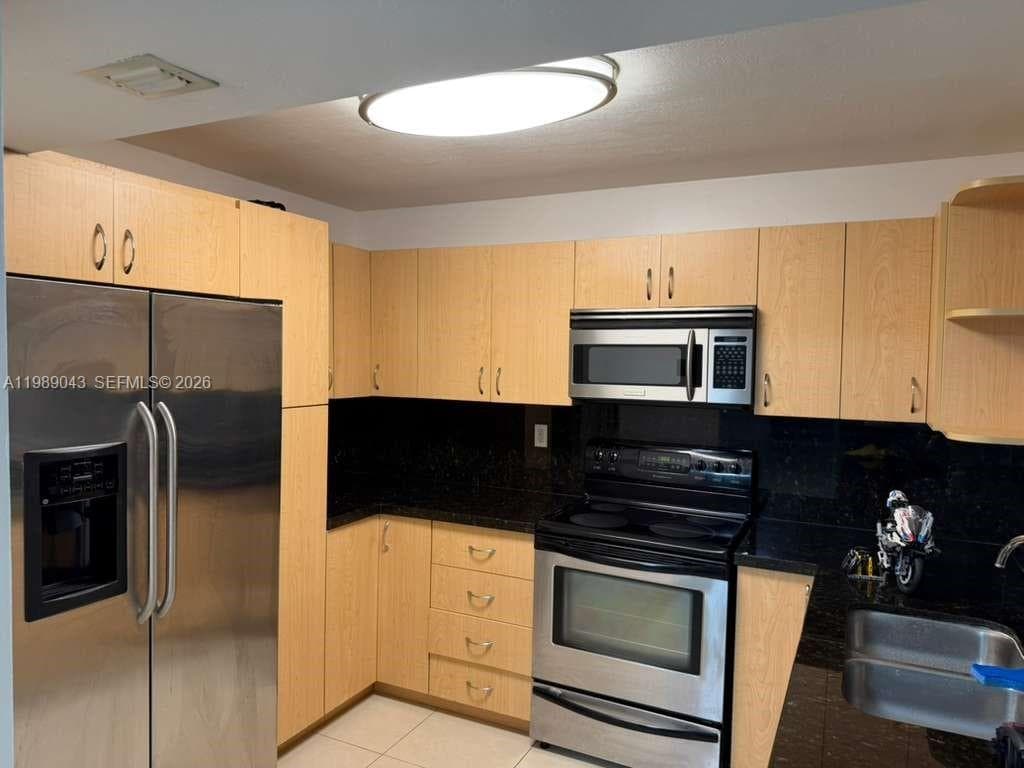 Condominium at 2750 NE 183rd St # 1201, Aventura FL 33160