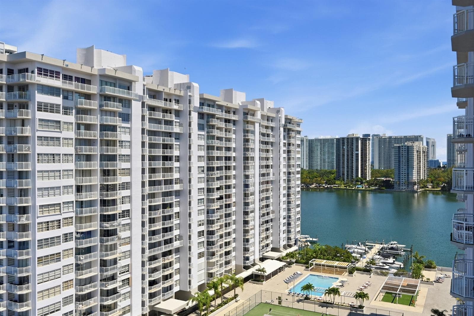 Condominium at 18011 Biscayne Boulevard # 1502, Aventura FL 33160