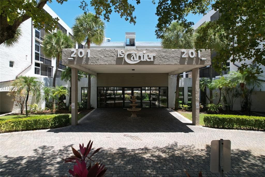 Condominium at 201 178th Dr # 423, Sunny Isles Beach FL 33160