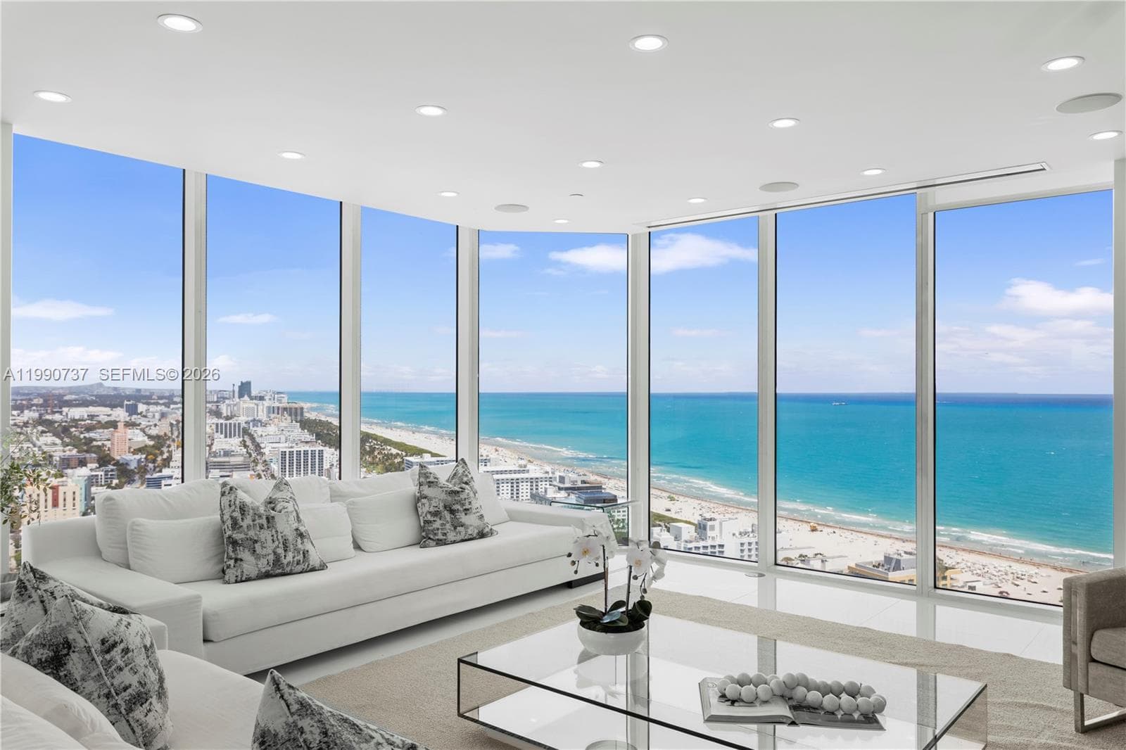 Condominium at 300 S Pointe Dr # 3405, Miami Beach FL 33139