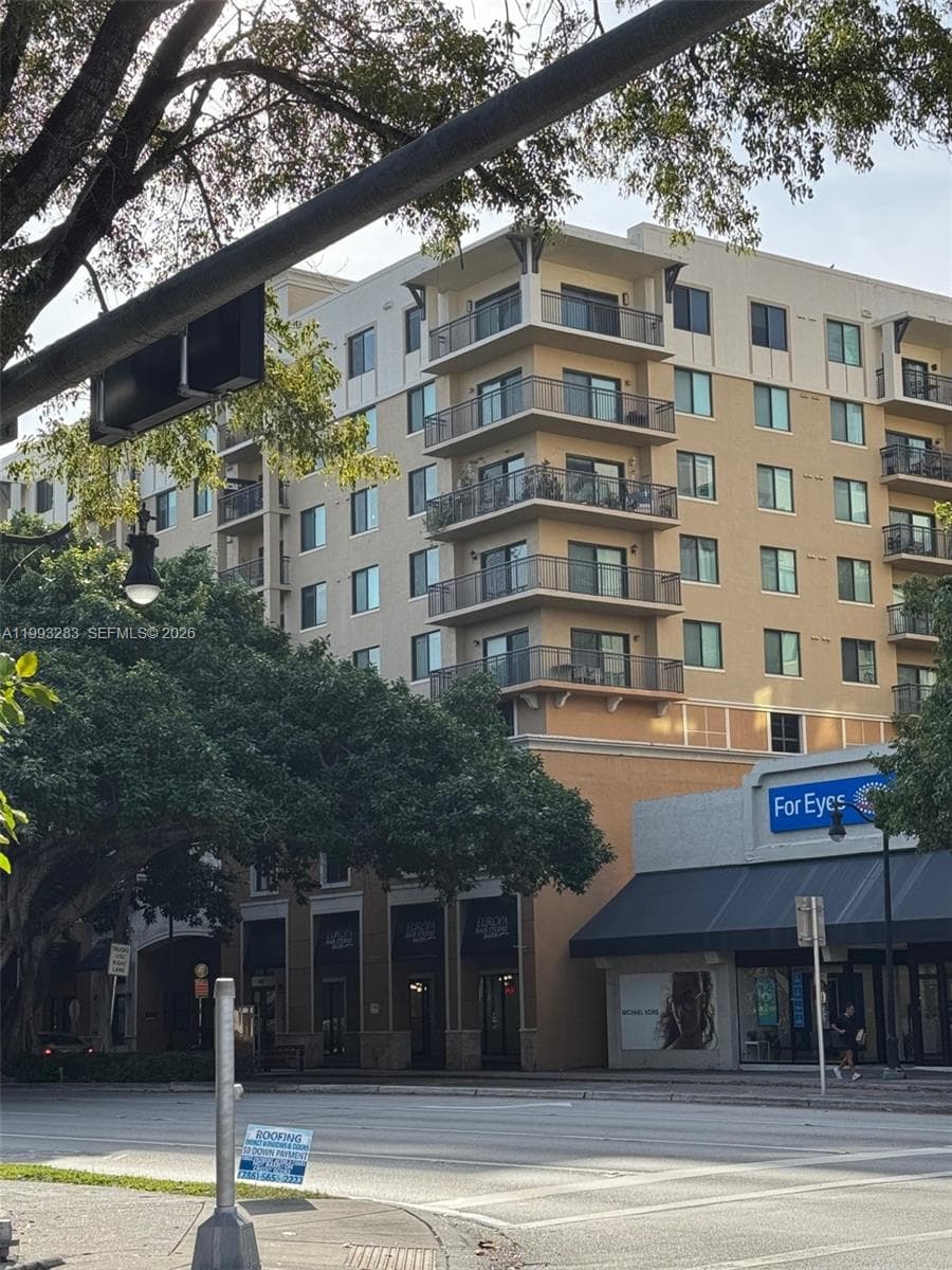 Condominium at 3530 SW 22nd St # 706, Miami FL 33145