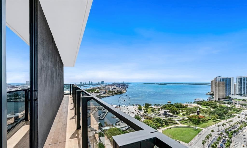 Condominium at 398 NE 5th Street # 4015, Miami FL 33132