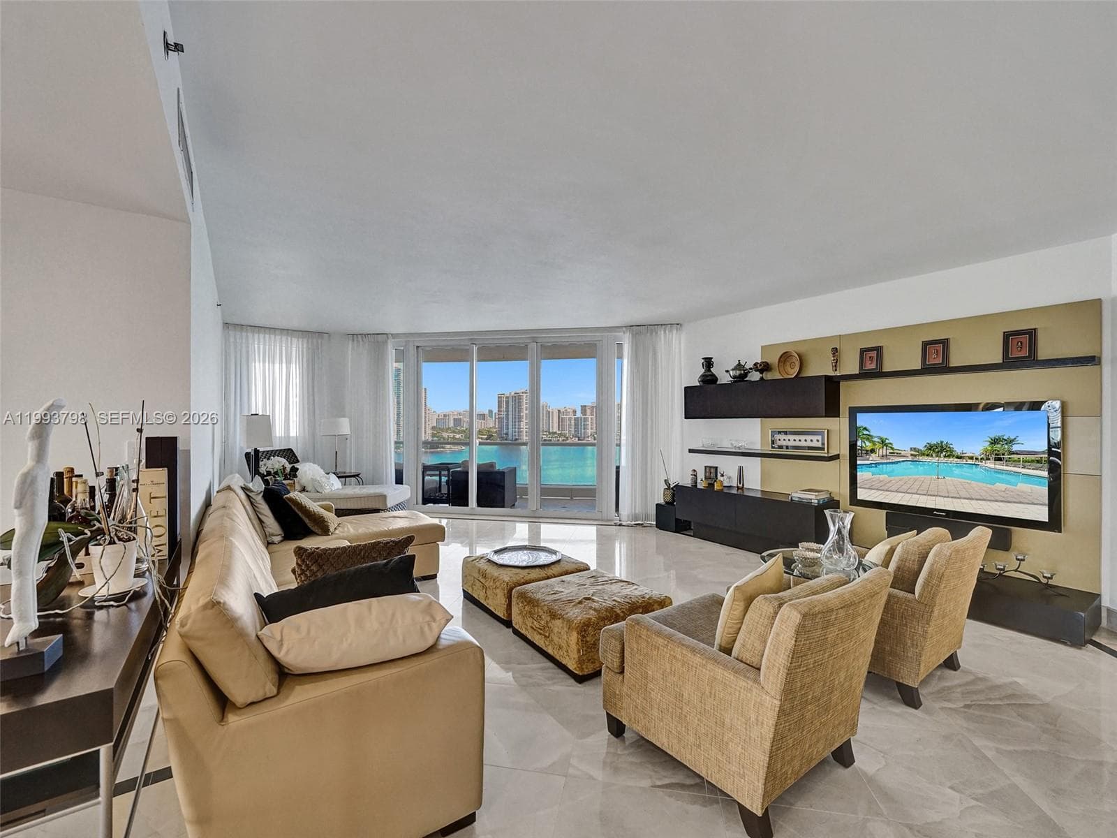 Condominium at 7000 Island Blvd # 1207, Aventura FL 33160