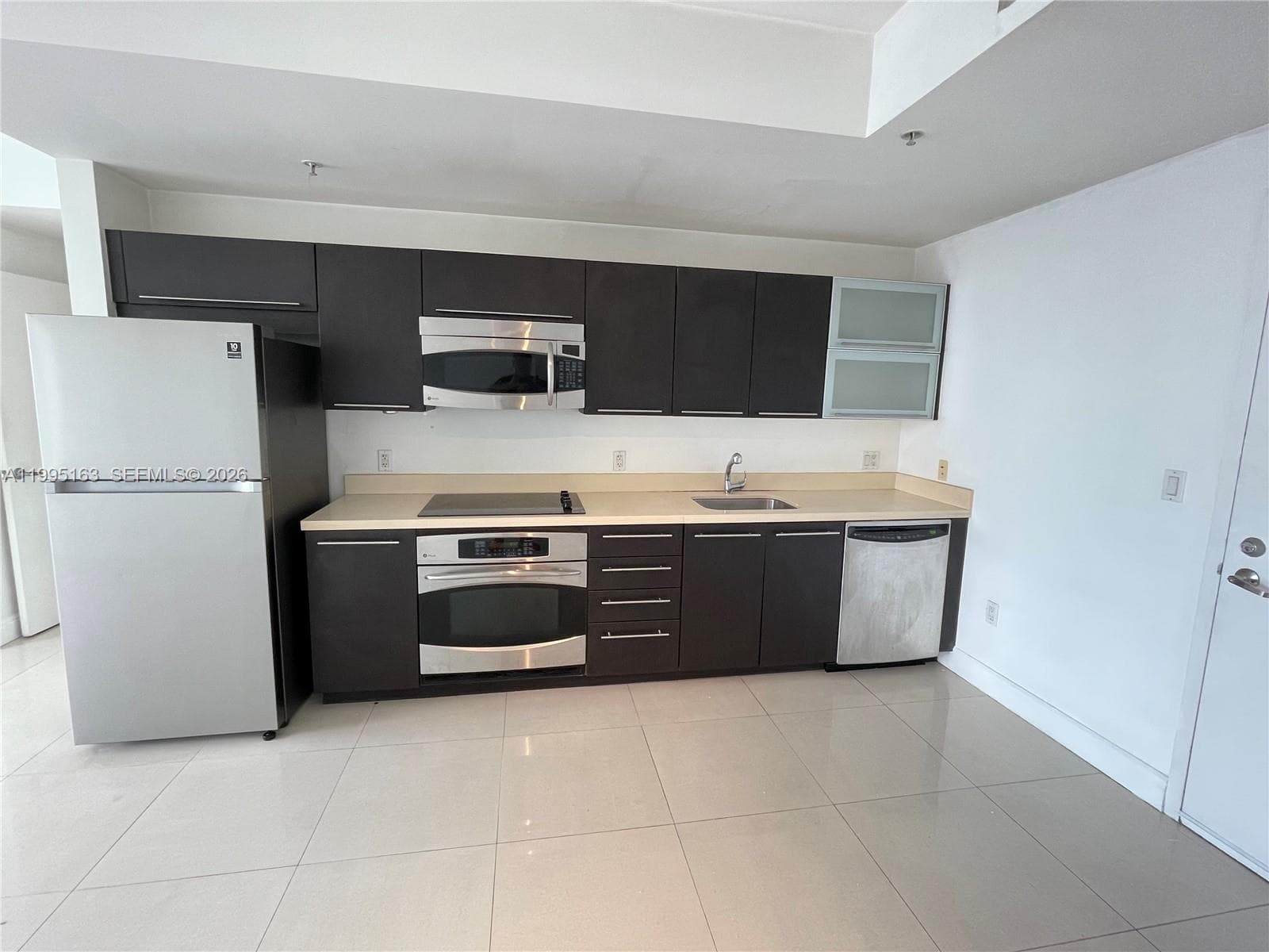 Condominium at 90 SW 3RD STREET # 1809, Miami FL 33130