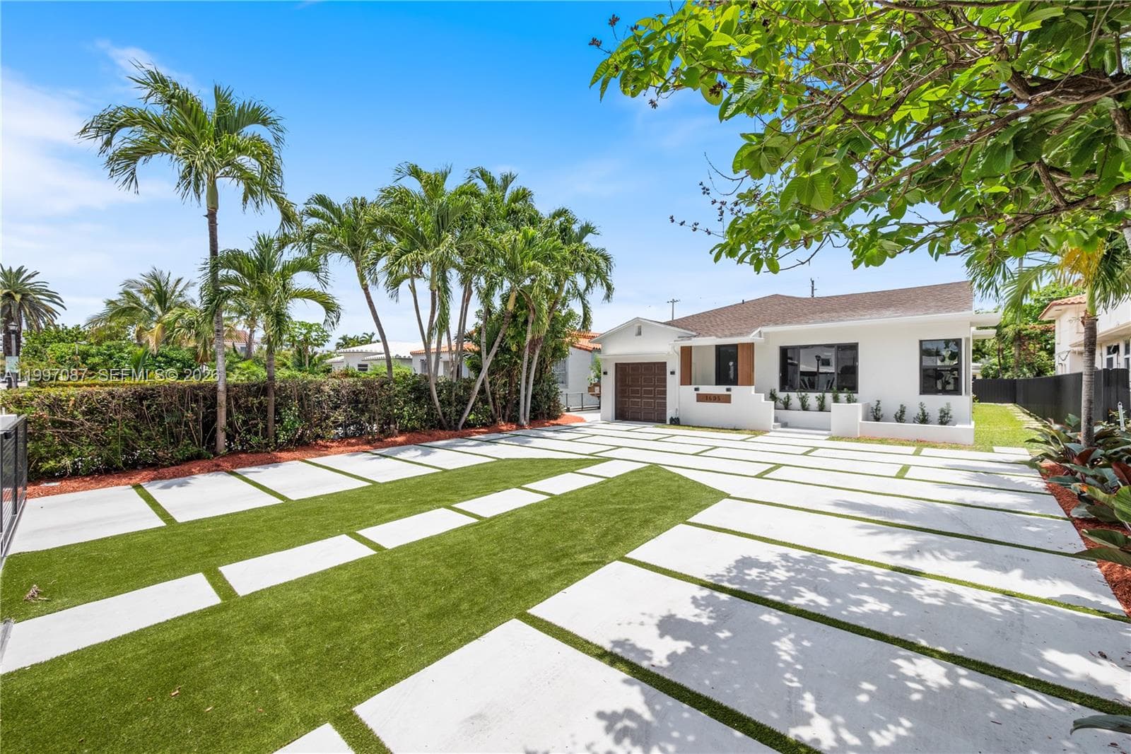 Single Family Residence at 1405 Lenox Ave, Miami Beach FL 33139