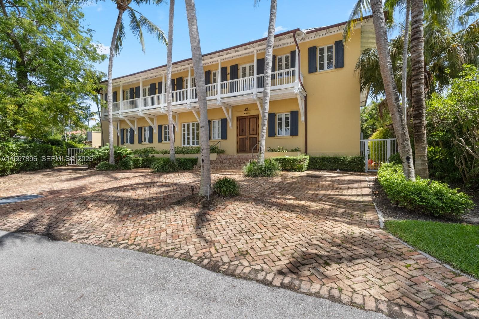 Single Family Residence at 685 Harbor Ln, Key Biscayne FL 33149