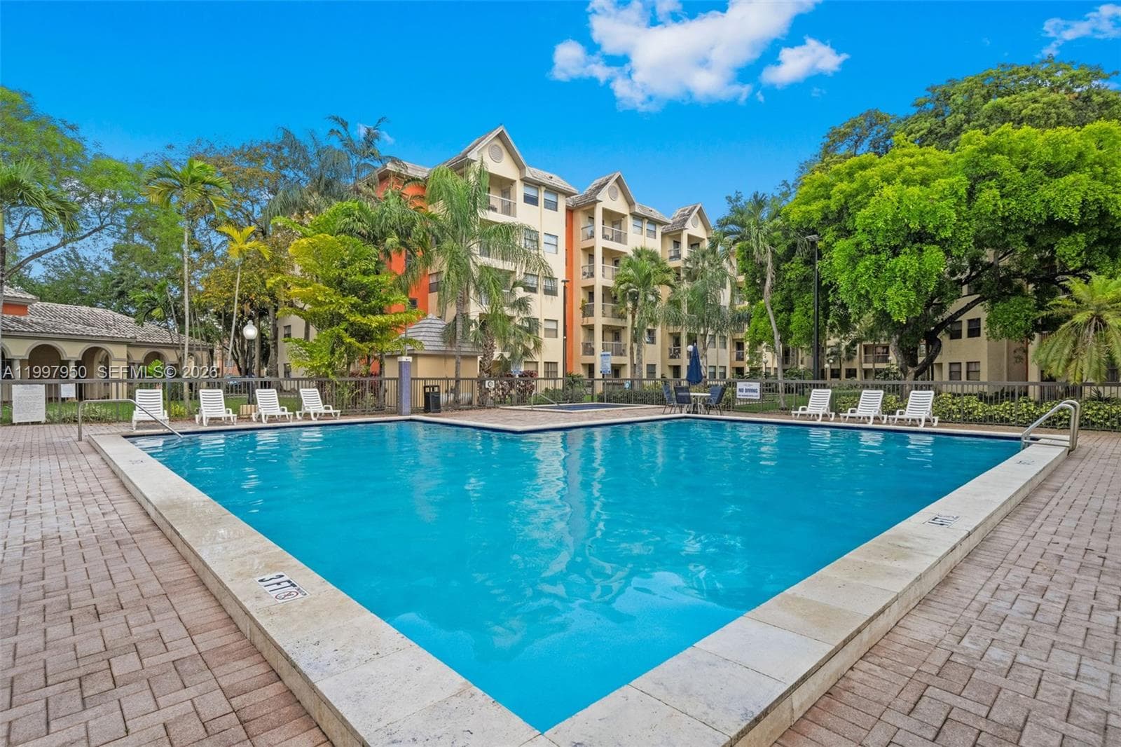 Condominium at 8120 Geneva Ct # 148, Doral FL 33166