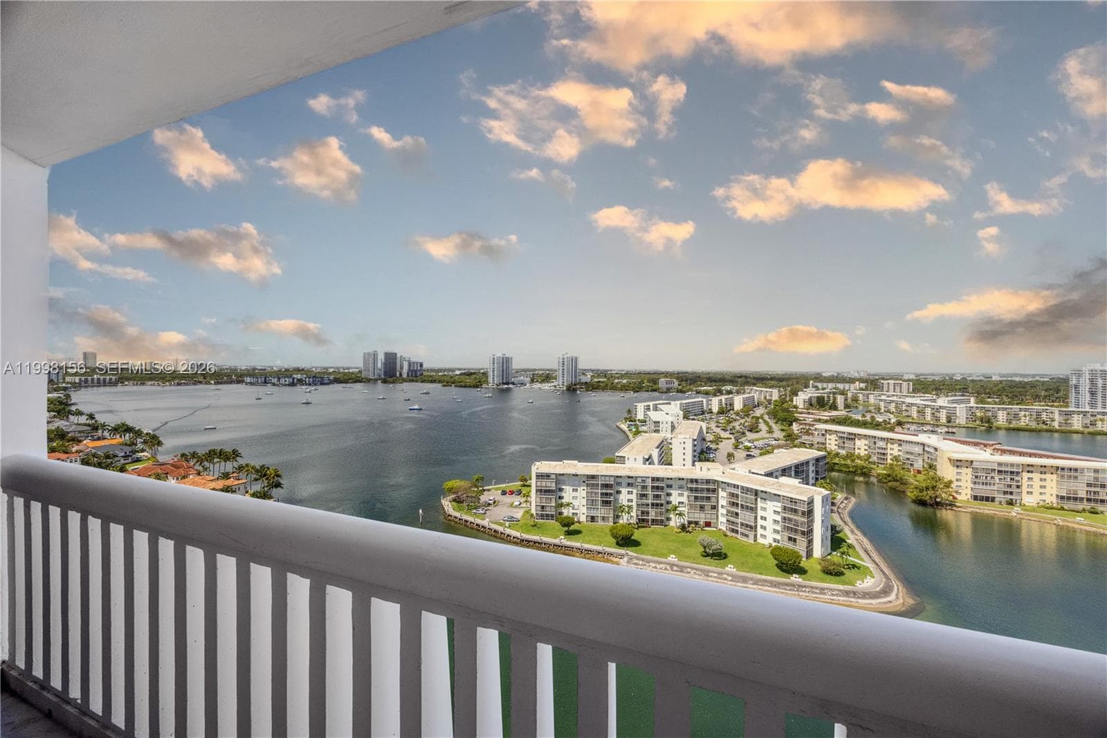 Condominium at 1000 W Island Blvd # 1910, Aventura FL 33160