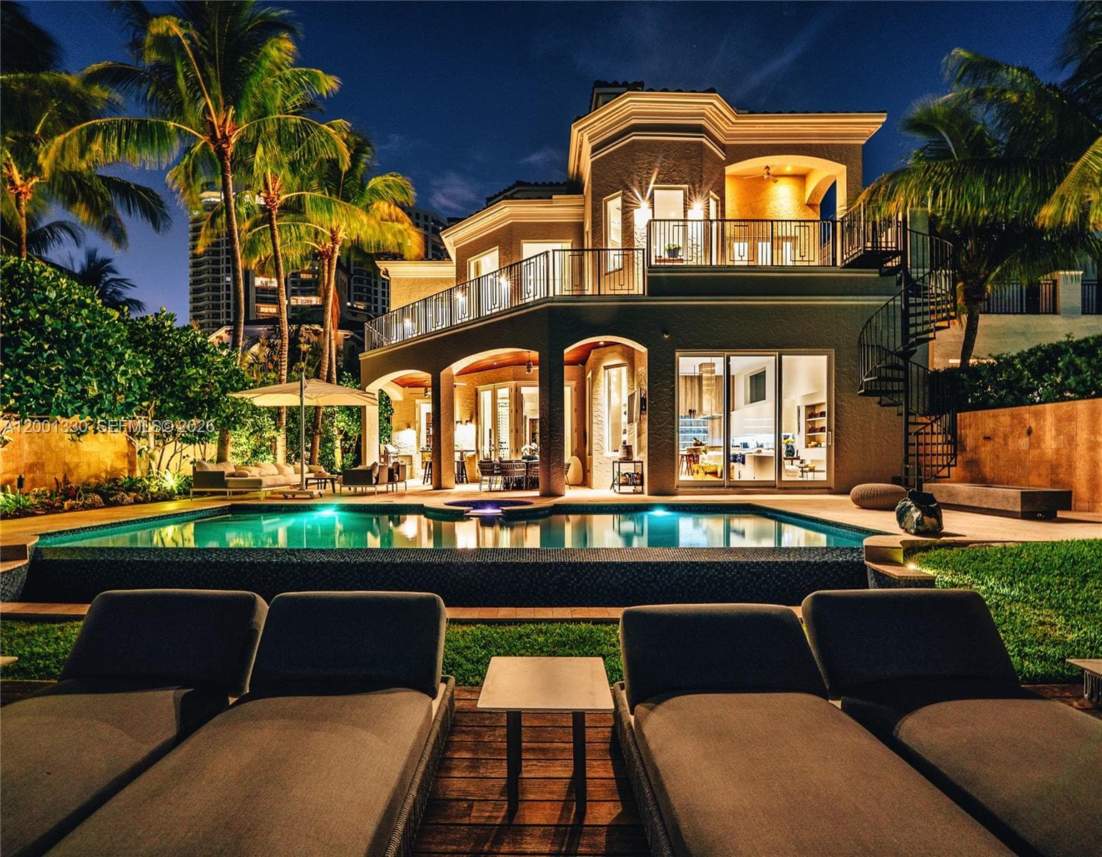 Single Family Residence at 3916 Island Estates Dr, Aventura FL 33160