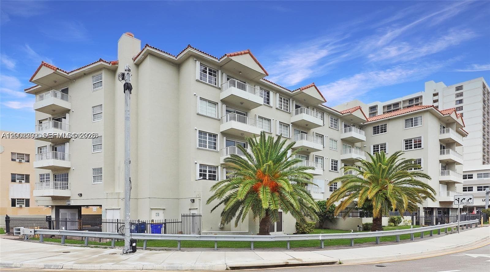 Condominium at 2600 Collins Ave # 405, Miami Beach FL 33140