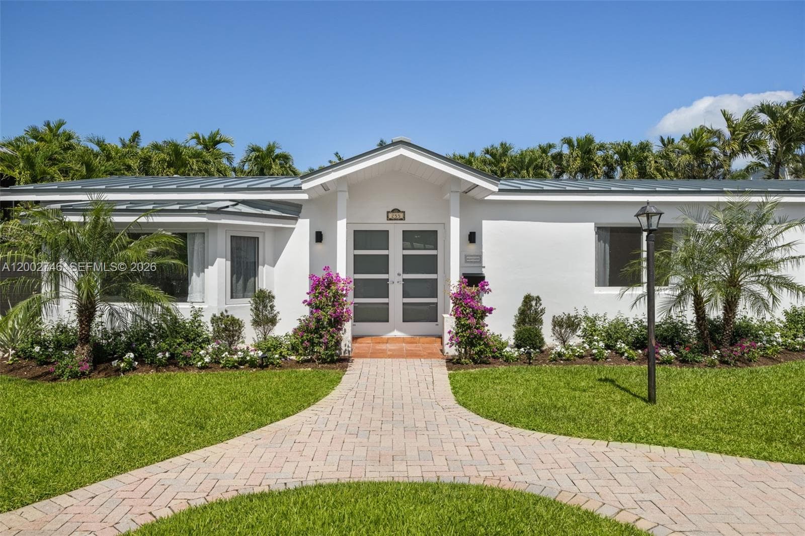 Single Family Residence at 255 Ridgewood Rd, Key Biscayne FL 33149