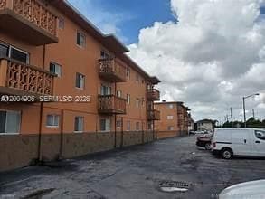 Condominium at 2330 NW 11th St # 24, Miami FL 33125