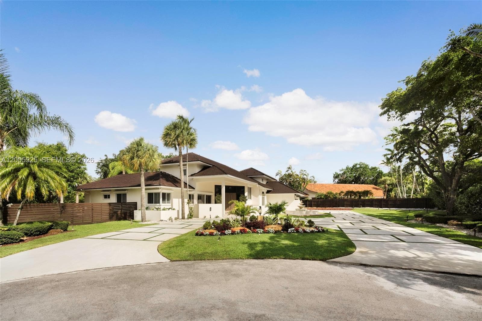 Single Family Residence at 8841 SW 103rd St, Miami FL 33176