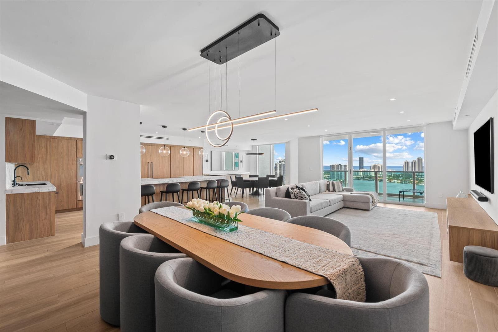 Condominium at 3301 NE 183rd Street # 2906, Aventura FL 33160