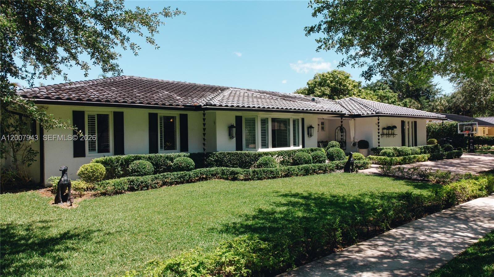 Single Family Residence at 16241 W Troon Cir, Miami Lakes FL 33014