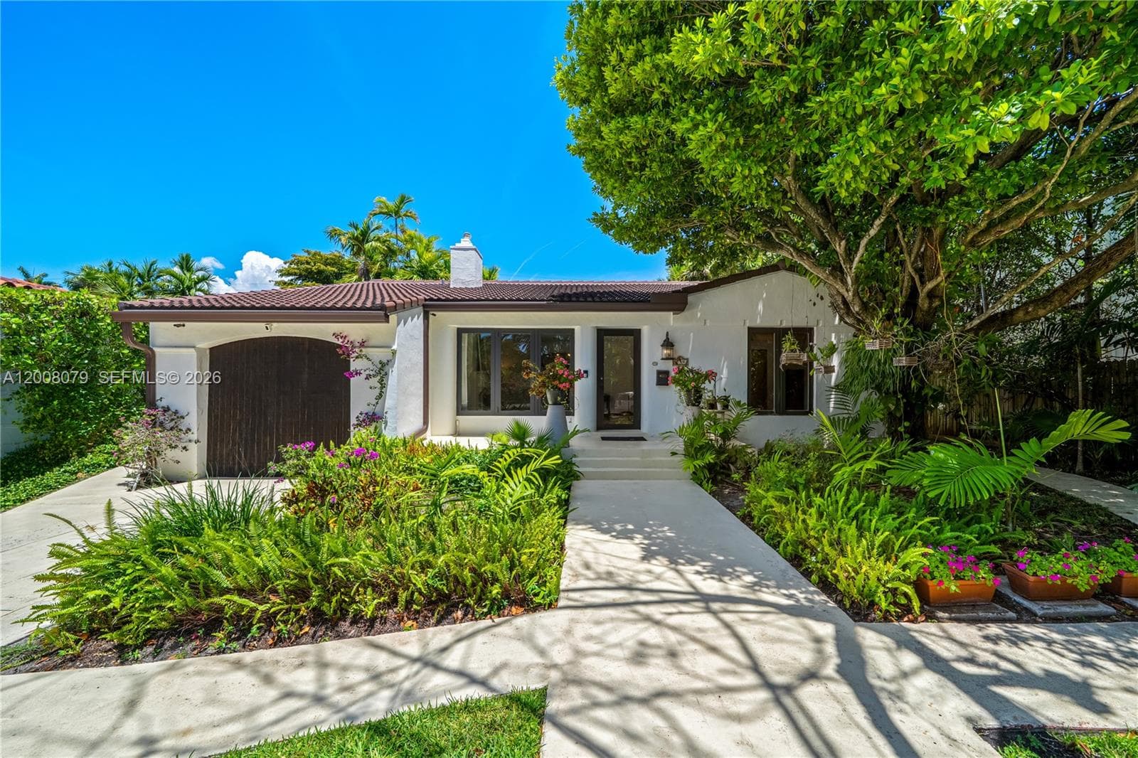 Single Family Residence at 739 Lakeview Dr, Miami Beach FL 33140