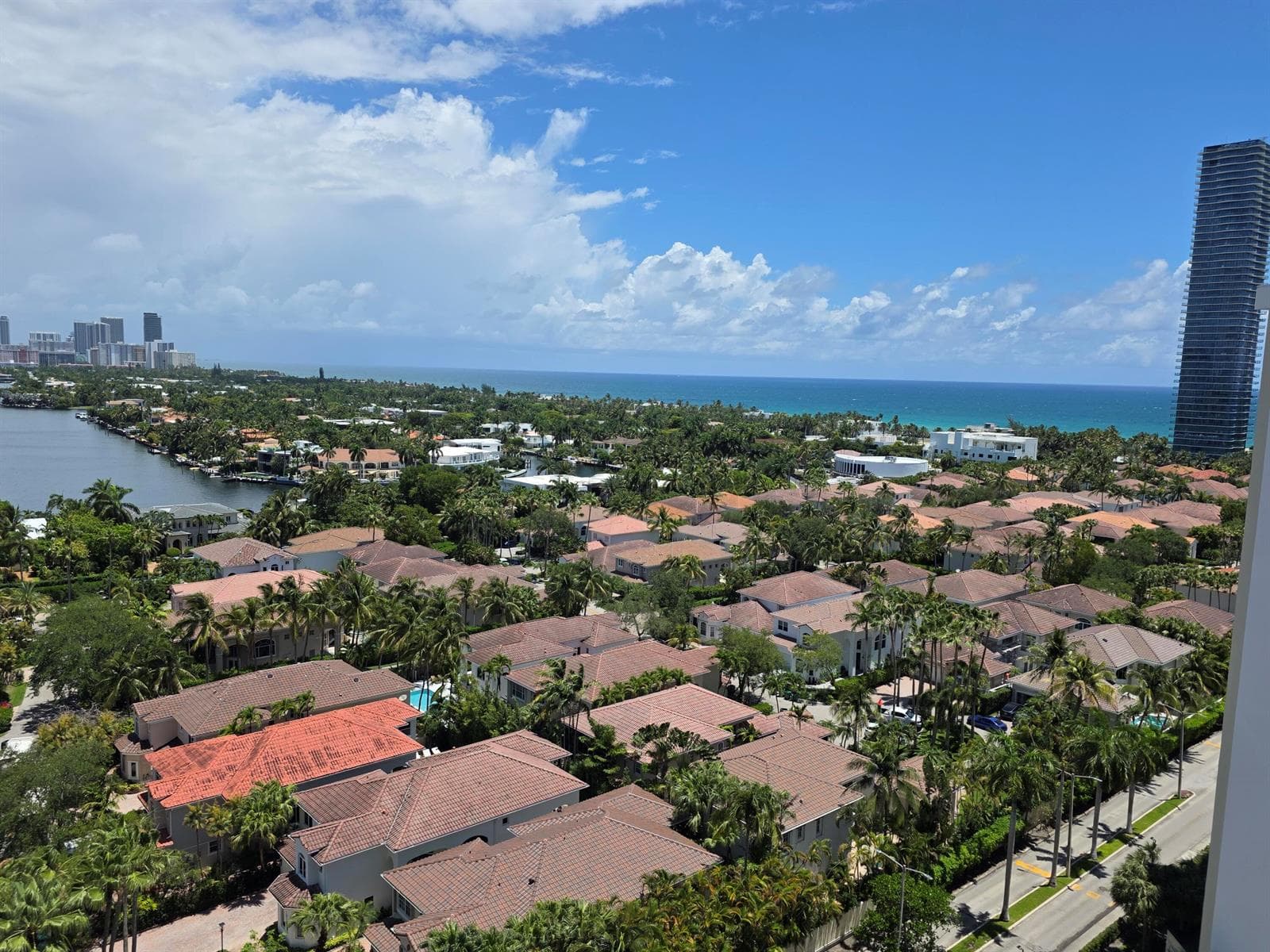 Condominium at 19390 Collins Avenue # 1622, Sunny Isles Beach FL 33160