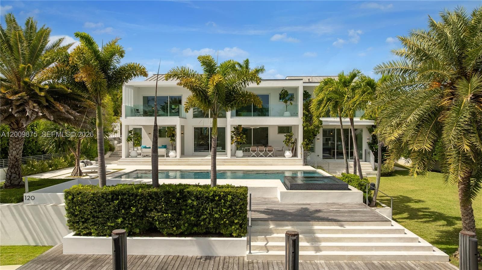 Single Family Residence at 120 Knollwood Dr, Key Biscayne FL 33149