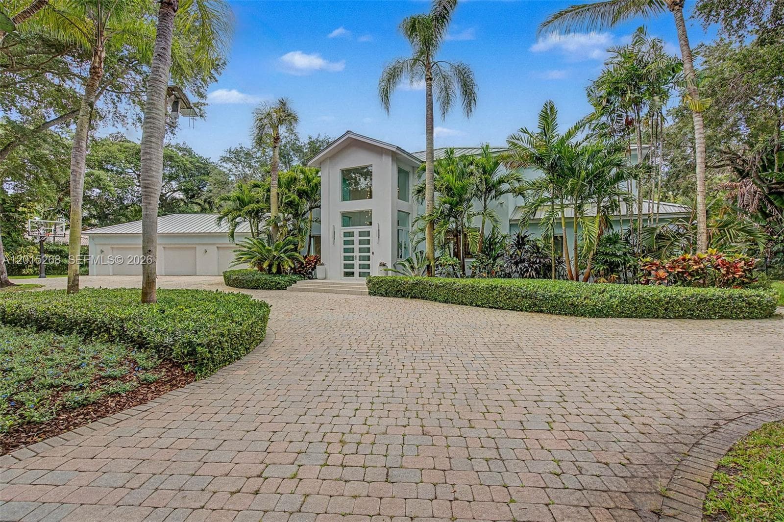 Single Family Residence at 5790 SW 96th St, Pinecrest FL 33156