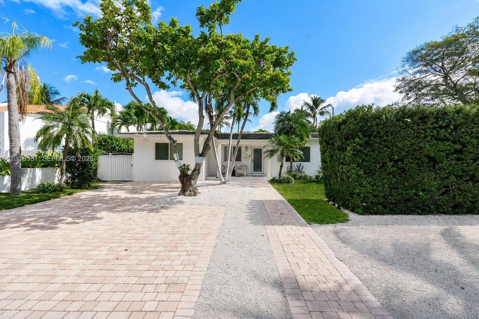 Single Family Residence at 301 Hampton Ln, Key Biscayne FL 33149