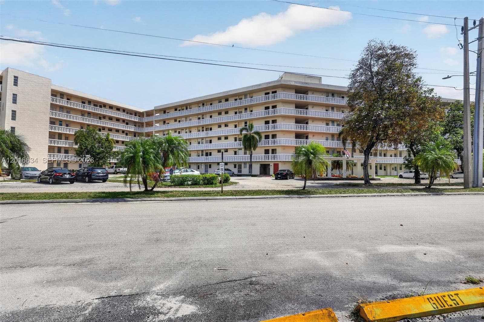 Condominium at 2905 Point East Dr # L311, Aventura FL 33160