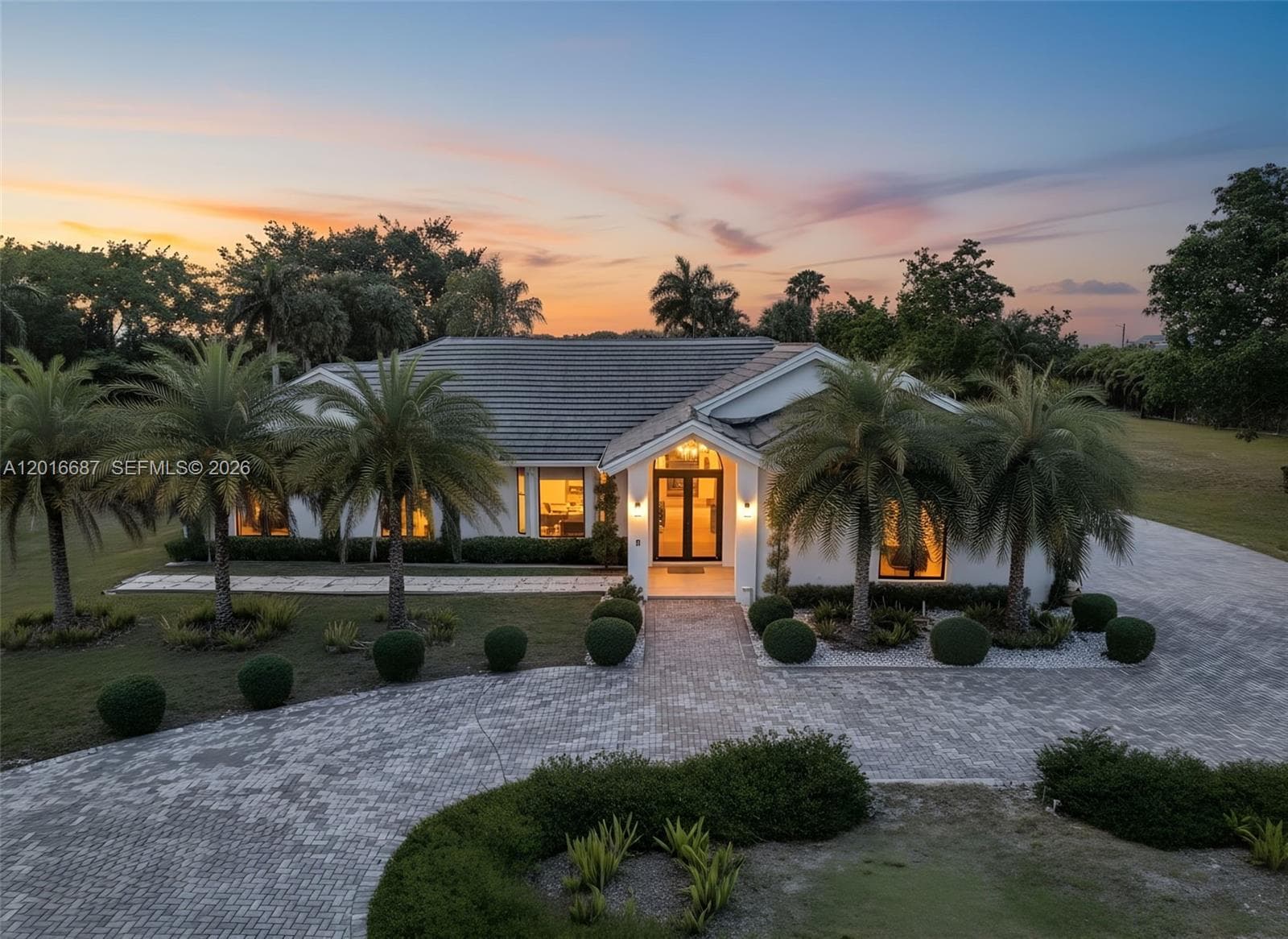 Single Family Residence at 17795 SW 158th St, Miami FL 33187
