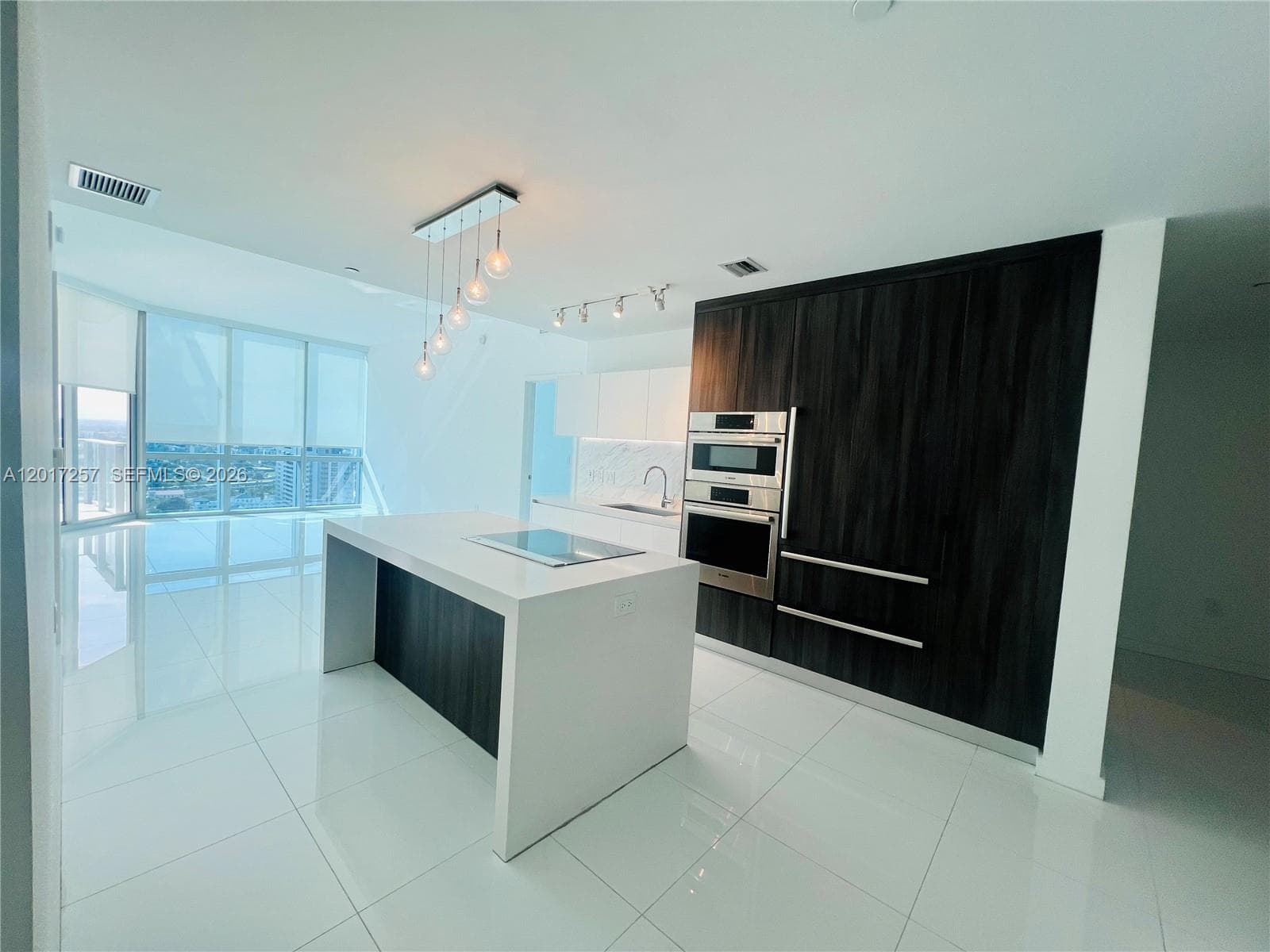 Condominium at 851 NE 1st Av # 2808, Miami FL 33132