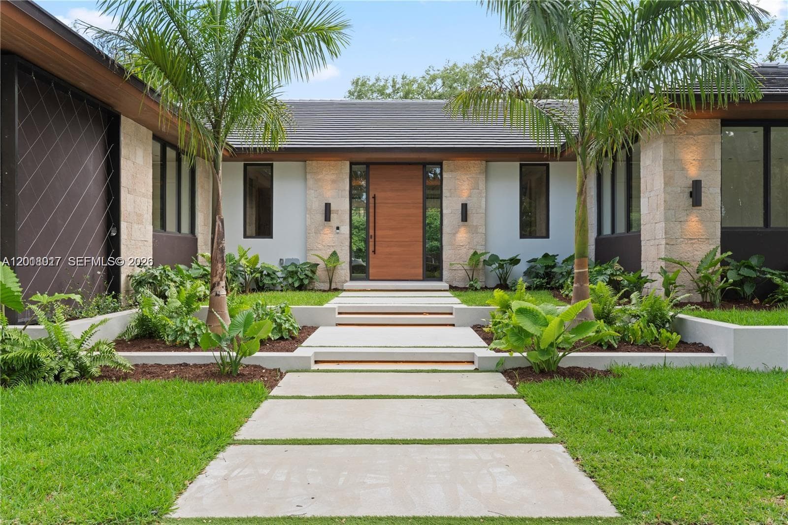 Single Family Residence at 7840 SW 98th St, Miami FL 33156