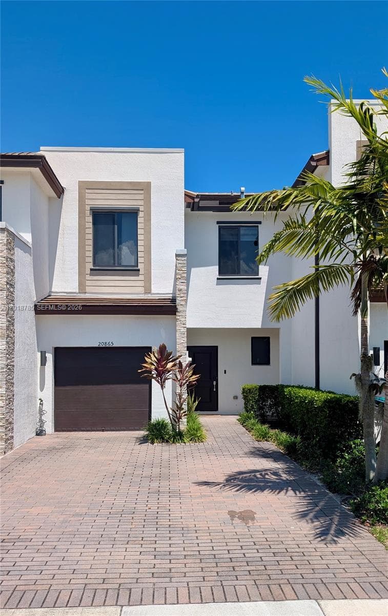 Townhouse at 20865 NE 7th Ct, Miami FL 33179