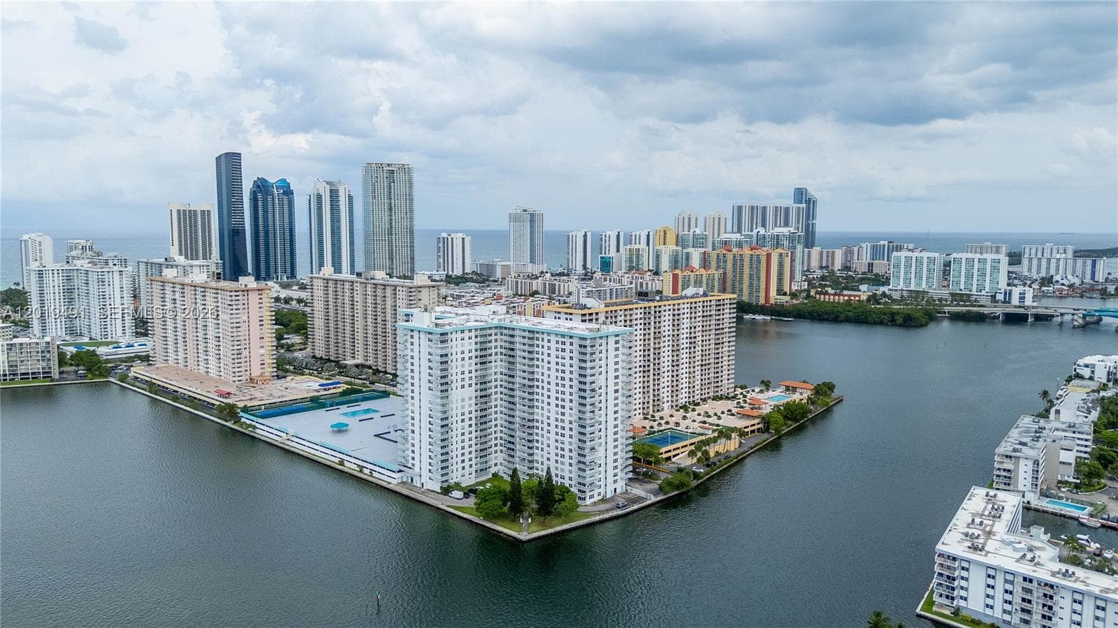 Condominium at 301 174 # 1503, Sunny Isles Beach FL 33160