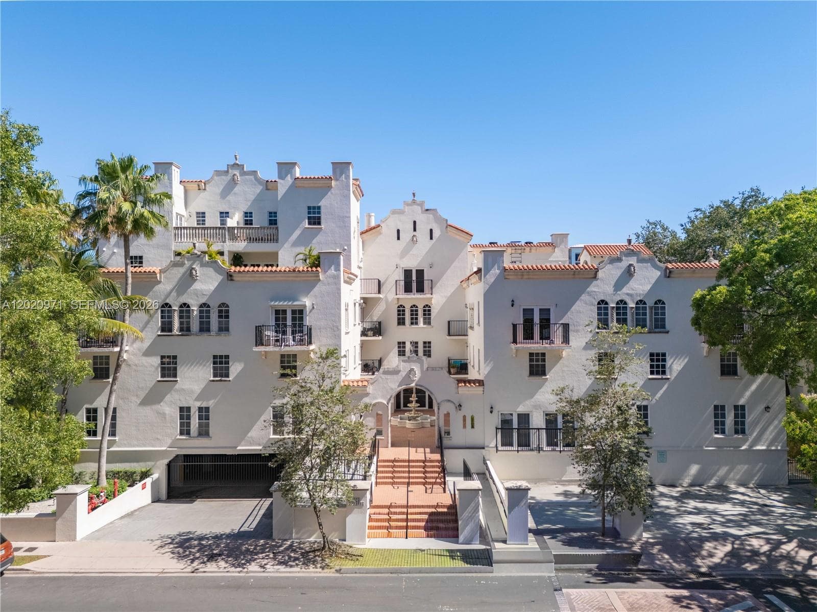 Condominium at 323 Navarre Ave # 403, Coral Gables FL 33134